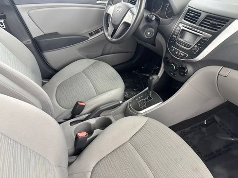 Used 2015 Hyundai Accent GLS FWD image 23