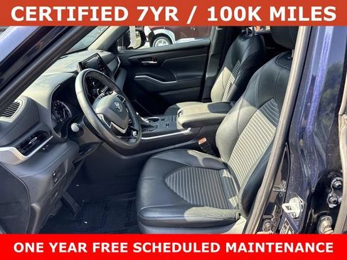 Used 2022 Toyota Highlander XSE FWD image 14