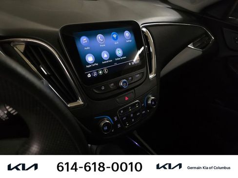 Used 2019 Chevrolet Malibu LT image 24