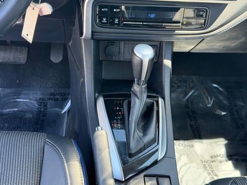 Used 2017 Toyota Corolla SE FWD image 15
