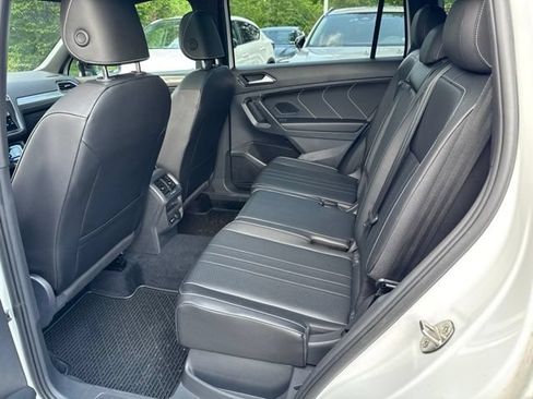 Used 2022 Volkswagen Tiguan SE R-Line AWD/4WD image 14