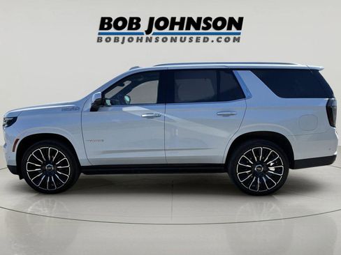 Used 2025 Chevrolet Tahoe High Country AWD/4WD image 7