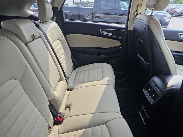 Used 2019 Ford Edge SEL w/ Equipment Group 201A AWD/4WD image 9