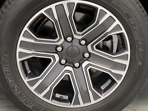 Used 2024 Jeep Wagoneer L Series II image 79