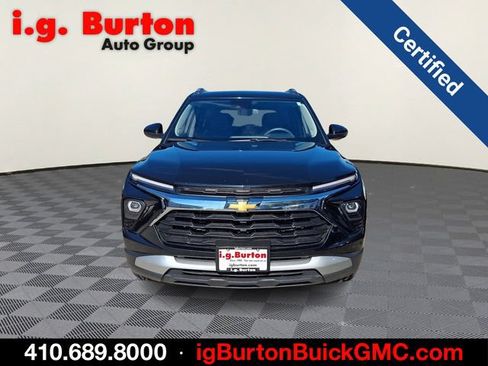 Used 2024 Chevrolet TrailBlazer LT FWD image 2