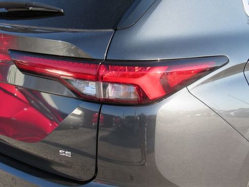 Used 2024 Mitsubishi Outlander SE FWD image 12