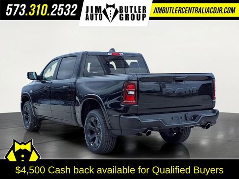 New 2026 RAM 1500 4x4 Crew Cab image 7