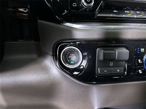 New 2026 GMC Sierra 1500 SLT w/ SLT Premium Plus Package image 17