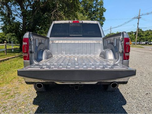 Used 2022 RAM 1500 Laramie AWD/4WD image 7