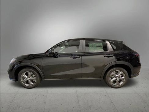 New 2026 Honda HR-V LX image 2