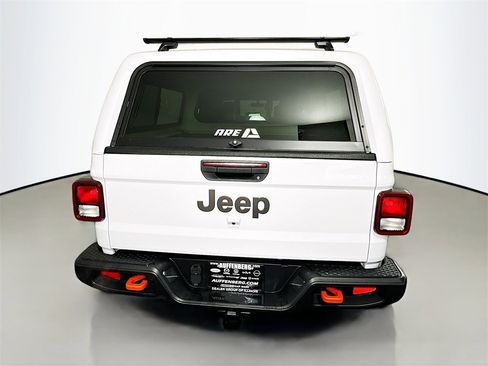 Used 2023 Jeep Gladiator Mojave w/ Cold Weather Group image 6