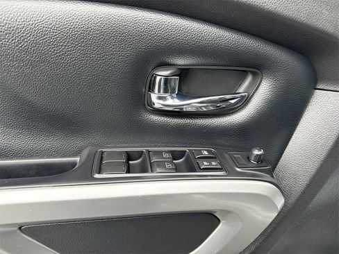 Used 2017 Nissan Titan PRO-4X image 20