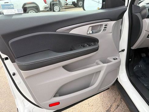 New 2026 Honda Ridgeline RTL image 18