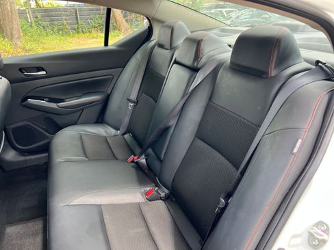 Used 2025 Nissan Altima 2.5 SR image 34