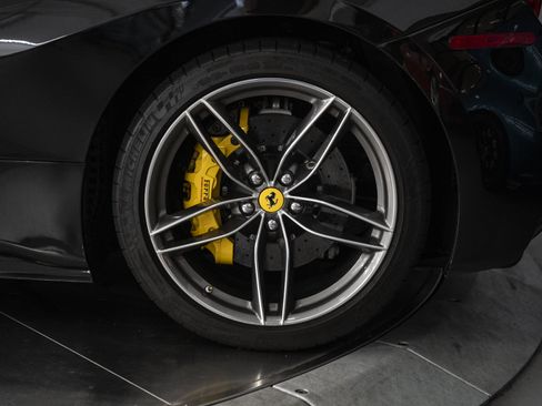 Used 2016 Ferrari 488 Spider RWD image 22