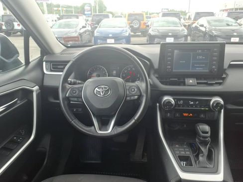 Used 2019 Toyota RAV4 XLE w/ Convenience Package AWD/4WD image 9
