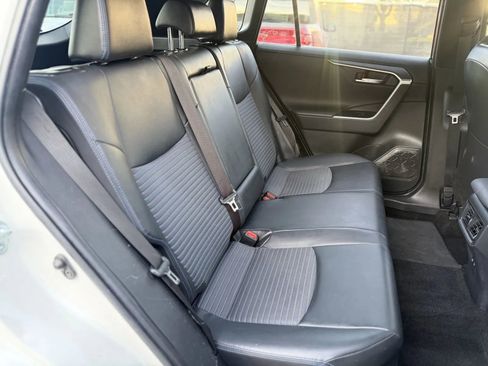 Used 2020 Toyota RAV4 XSE AWD/4WD image 19
