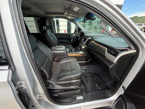 Used 2019 GMC Yukon Denali w/ Open Road Package AWD/4WD image 36