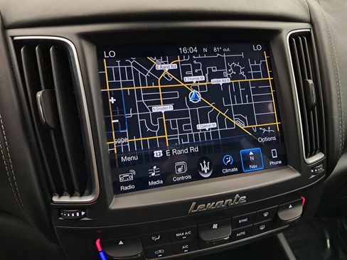 Used 2017 Maserati Levante w/ Sport Package image 16