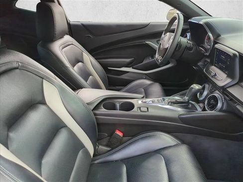 Used 2020 Chevrolet Camaro LT w/ RS Package image 23