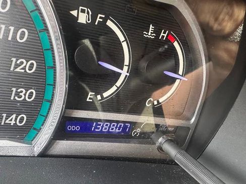 Used 2014 Toyota Venza XLE image 15