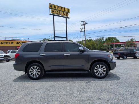 Used 2015 Toyota Sequoia Limited RWD image 5