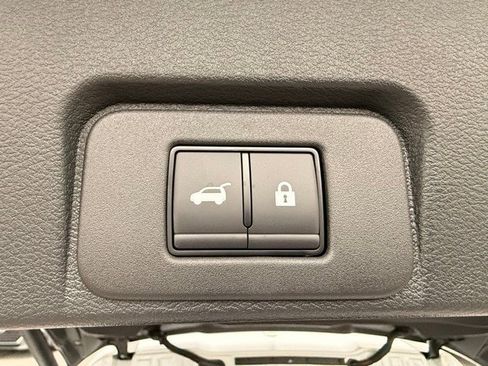 New 2026 Nissan Rogue Platinum w/ Platinum Premium Package image 18