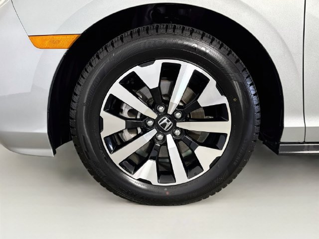 Used 2025 Honda Odyssey EX-L image 32