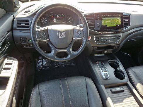 Used 2023 Honda Passport TrailSport image 11