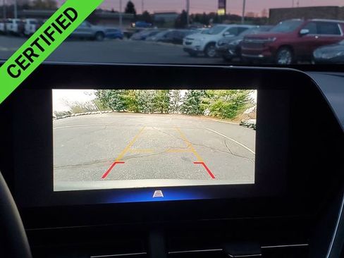 Certified 2024 Chevrolet Trax LT w/ Driver Confidence Package image 15