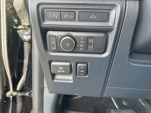 Used 2022 Ford F150 Lariat w/ Equipment Group 502A High image 19