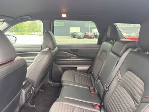 Certified 2026 Nissan Pathfinder Rock Creek AWD/4WD image 32