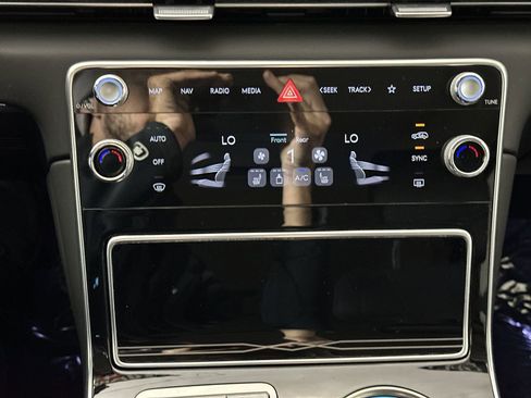 Used 2025 Genesis GV80 2.5T Standard image 19