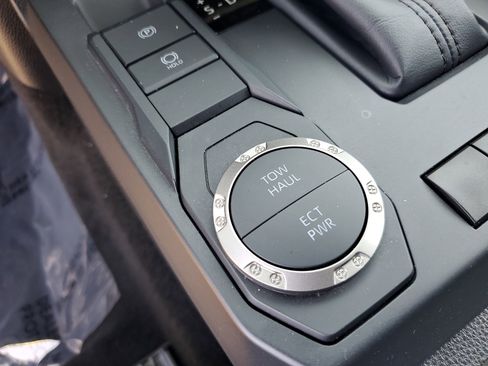 Used 2024 Toyota Tacoma SR5 image 25