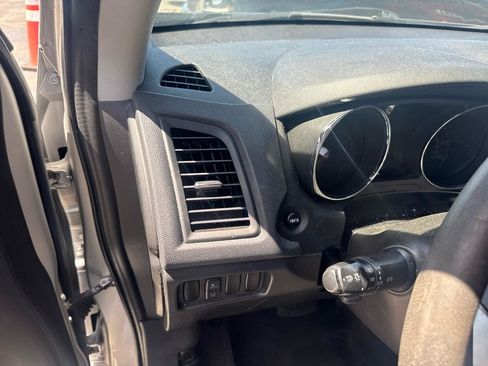 Used 2021 Mitsubishi Outlander Sport LE FWD image 12