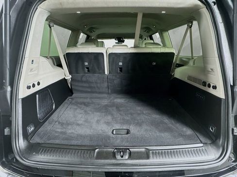 Used 2023 Jeep Wagoneer L 4WD image 30