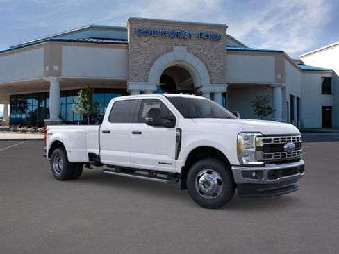 New 2026 Ford F350 XLT image 7