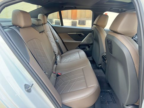 Used 2024 BMW 540i xDrive w/ Convenience Package AWD/4WD image 43