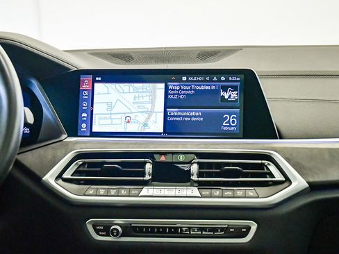 Certified 2022 BMW X5 xDrive40i w/ M Sport Package image 14