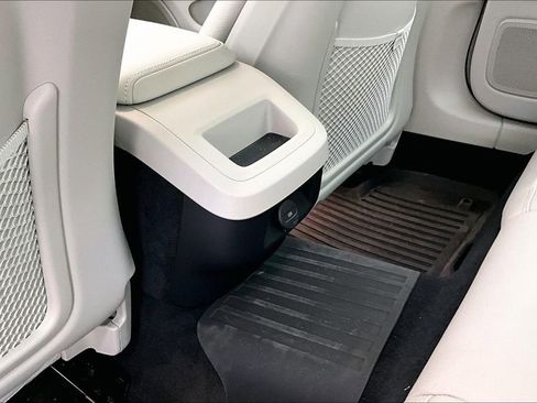 Certified 2025 Volvo S60 B5 Plus w/ Protection Package Premier image 29