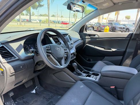 Used 2017 Hyundai Tucson SE w/ SE Popular Package 02 FWD image 15