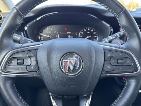 Used 2023 Buick Envision Preferred image 10