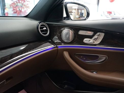 Used 2019 Mercedes-Benz E 300 w/ Premium 1 Package image 40