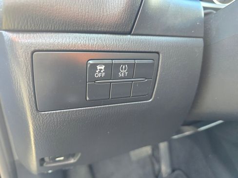 Used 2015 MAZDA MAZDA3 i Sport image 21