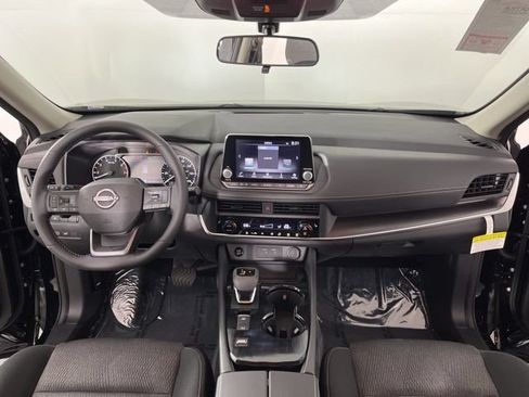 New 2026 Nissan Rogue SV w/ Cold Weather Package FWD image 38