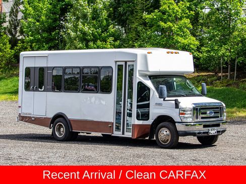 Used 2014 Ford E-450 and Econoline 450 Super Duty w/ Shuttle Bus Prep Package RWD image 10