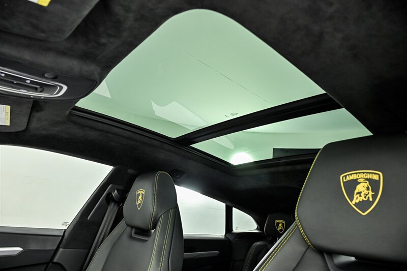 Used 2019 Lamborghini Urus AWD/4WD image 36