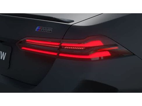 New 2026 BMW M5 w/ Carbon Package image 8