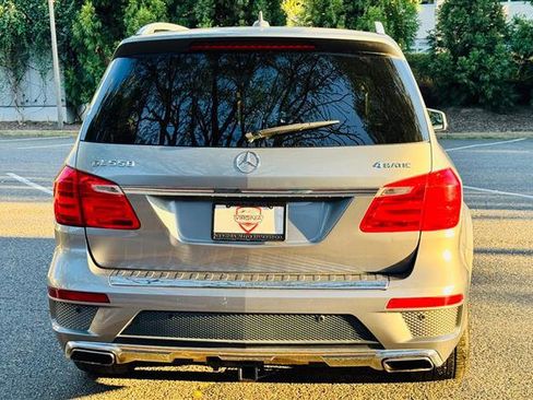 Used 2014 Mercedes-Benz GL 550 4MATIC image 9