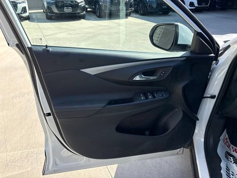 Used 2026 Buick Envista Preferred FWD image 10